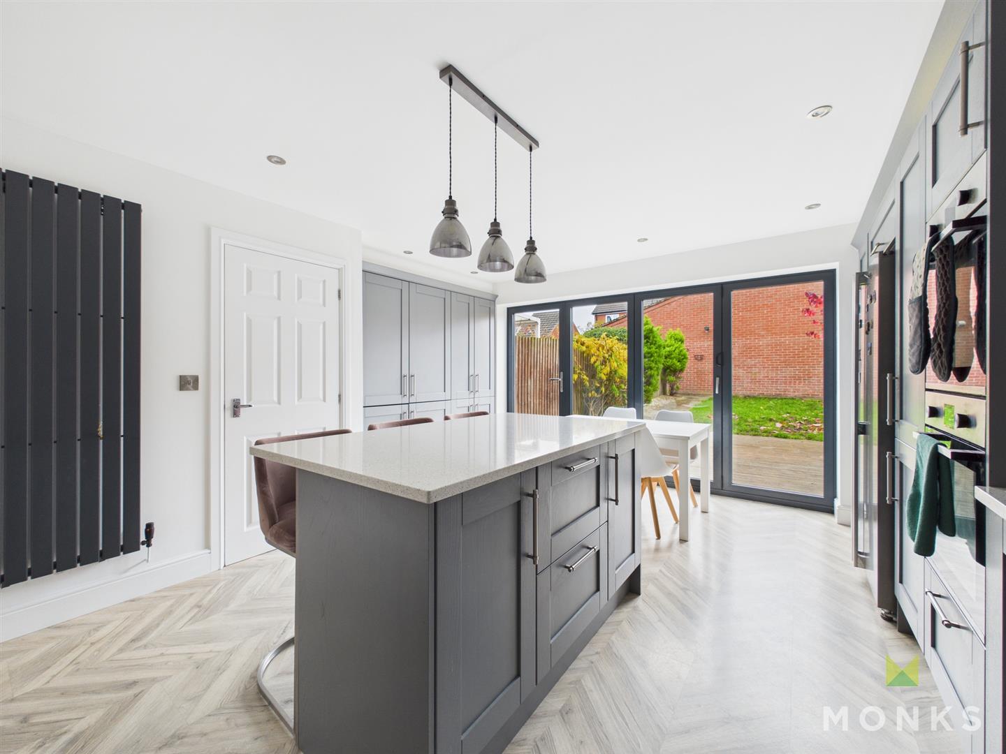 2 Barber Close, Oswestry, SY11 2UE For Sale